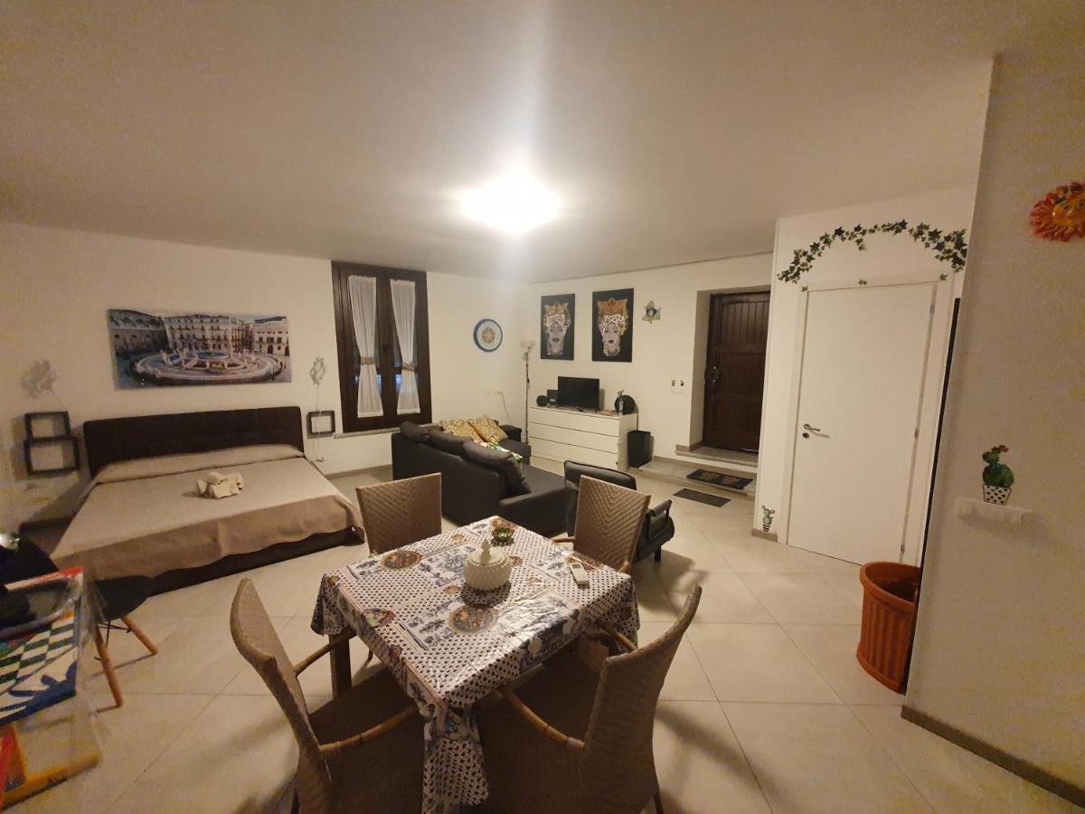 Aspettando Vossia Appartement Palermo Buitenkant foto