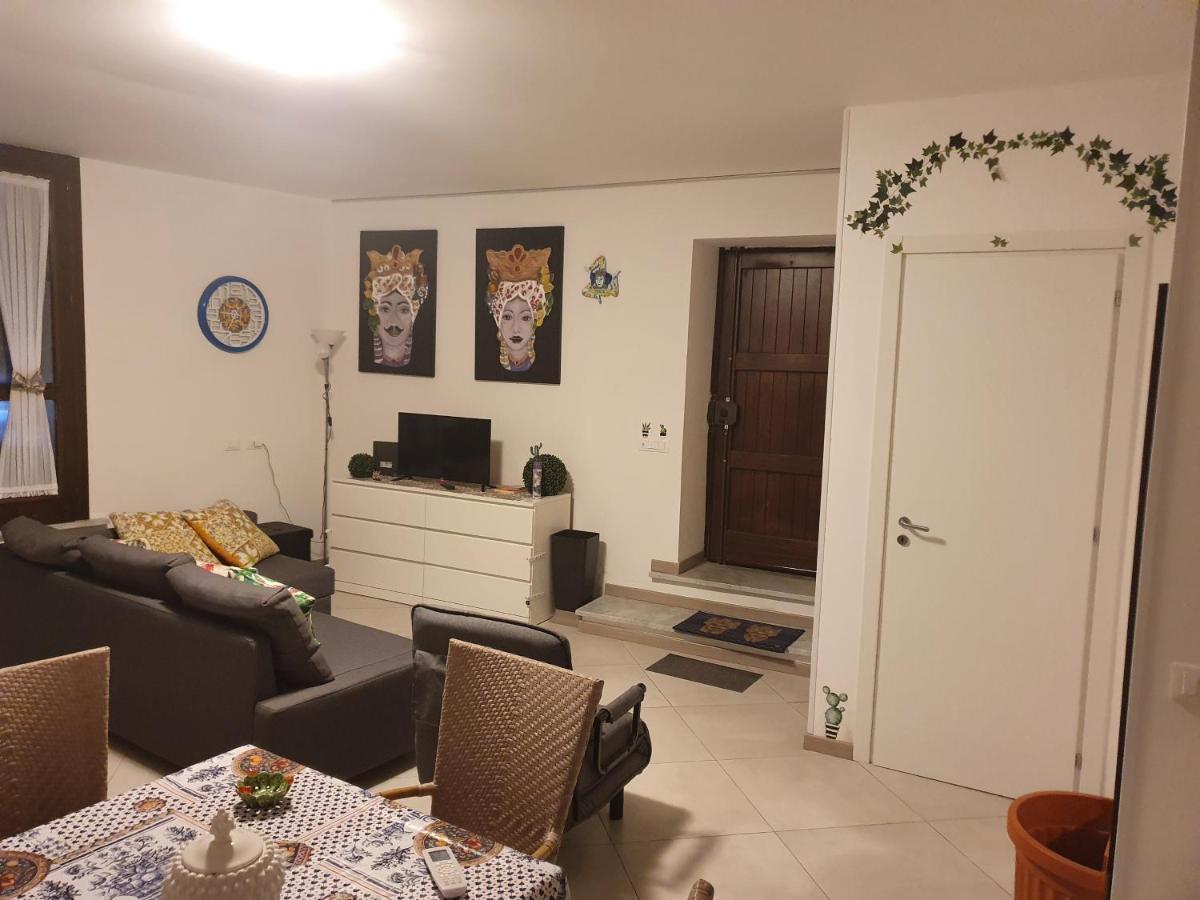 Aspettando Vossia Appartement Palermo Buitenkant foto